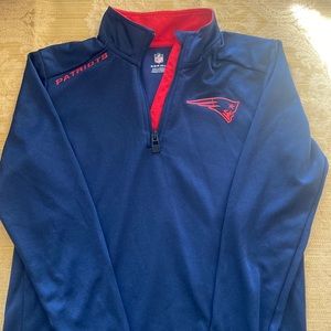 Like new Youth Boys Patriots long sleeve New England Patriots
